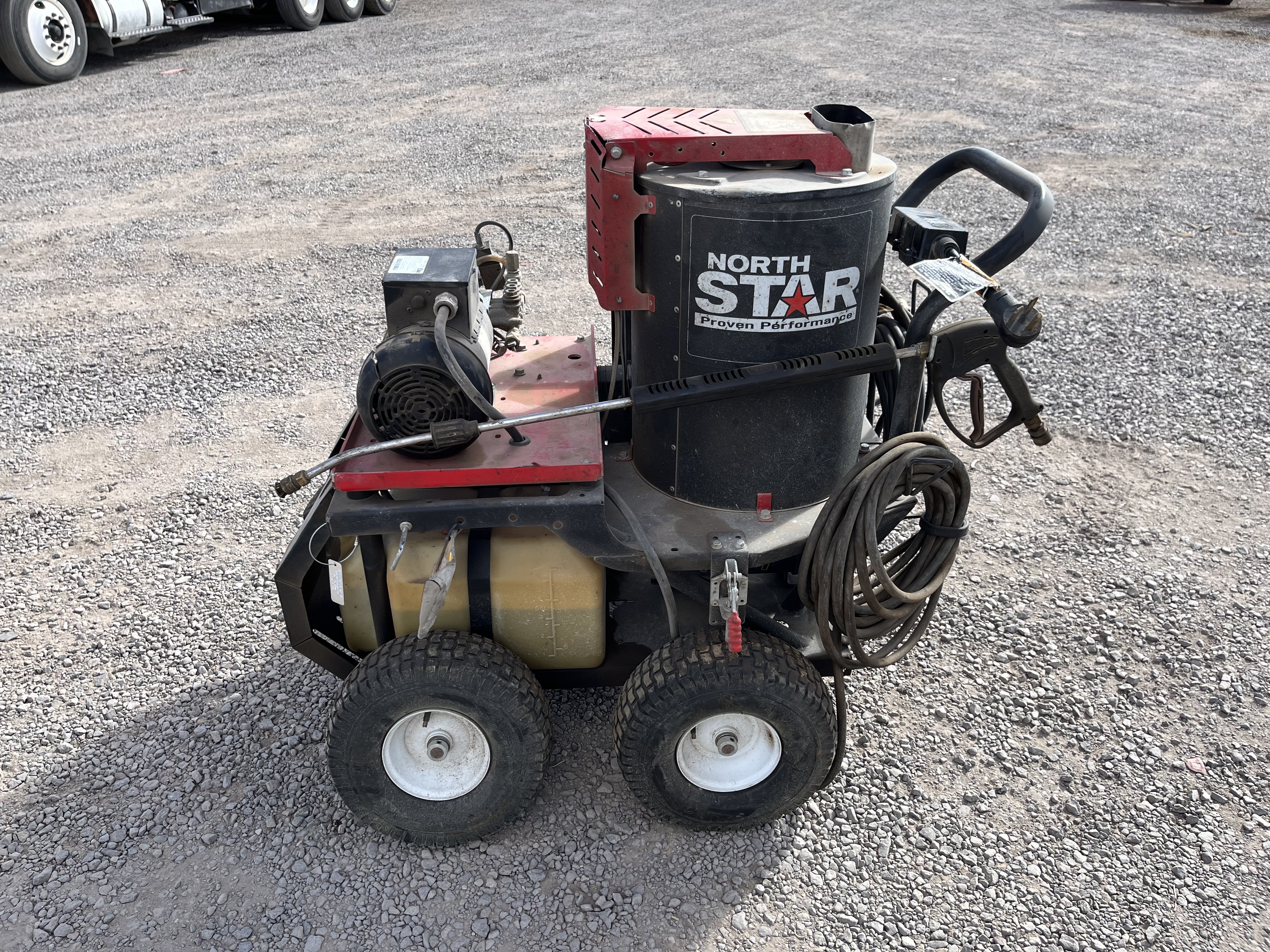 ./imagenes/INVOICE/2019/17306/LAVADORA DE PRESION NOTRH STAR 1574212C (6).JPG